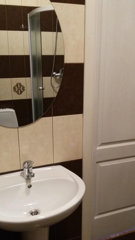 Kremin Hotel Kremenetsʼ Стая снимка