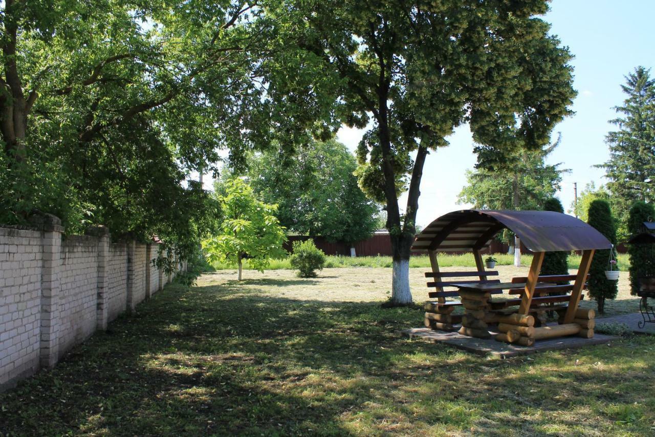 Kremin Hotel Kremenetsʼ Екстериор снимка